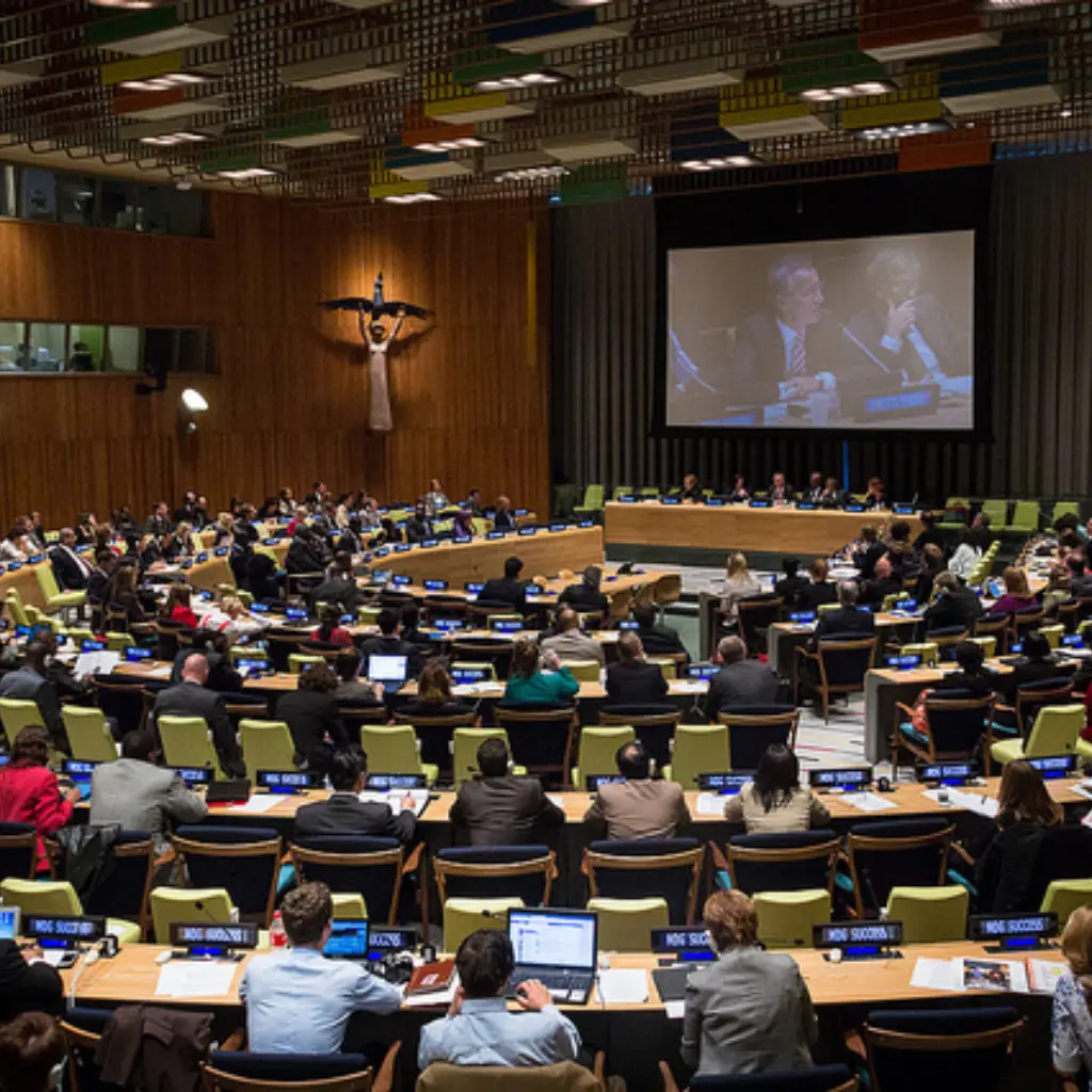 9907802316_0ac2785b6d_z