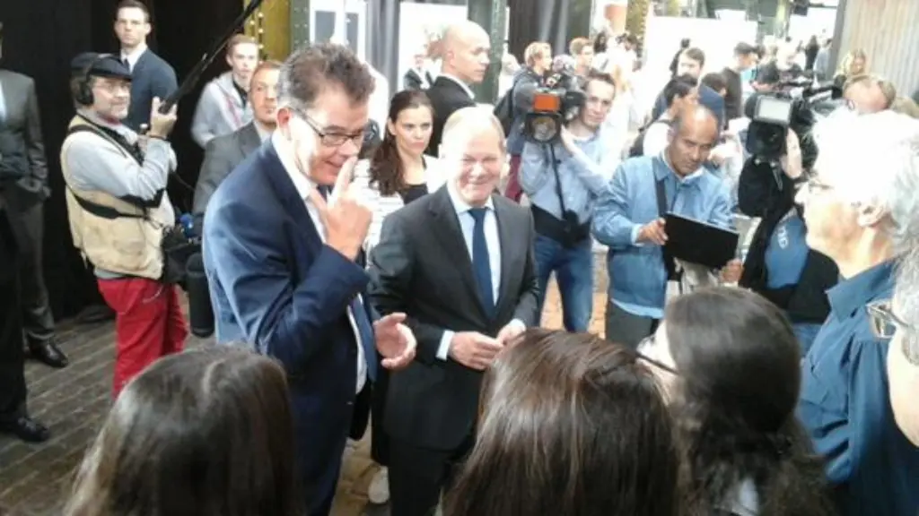 An die eigene Nase fassen