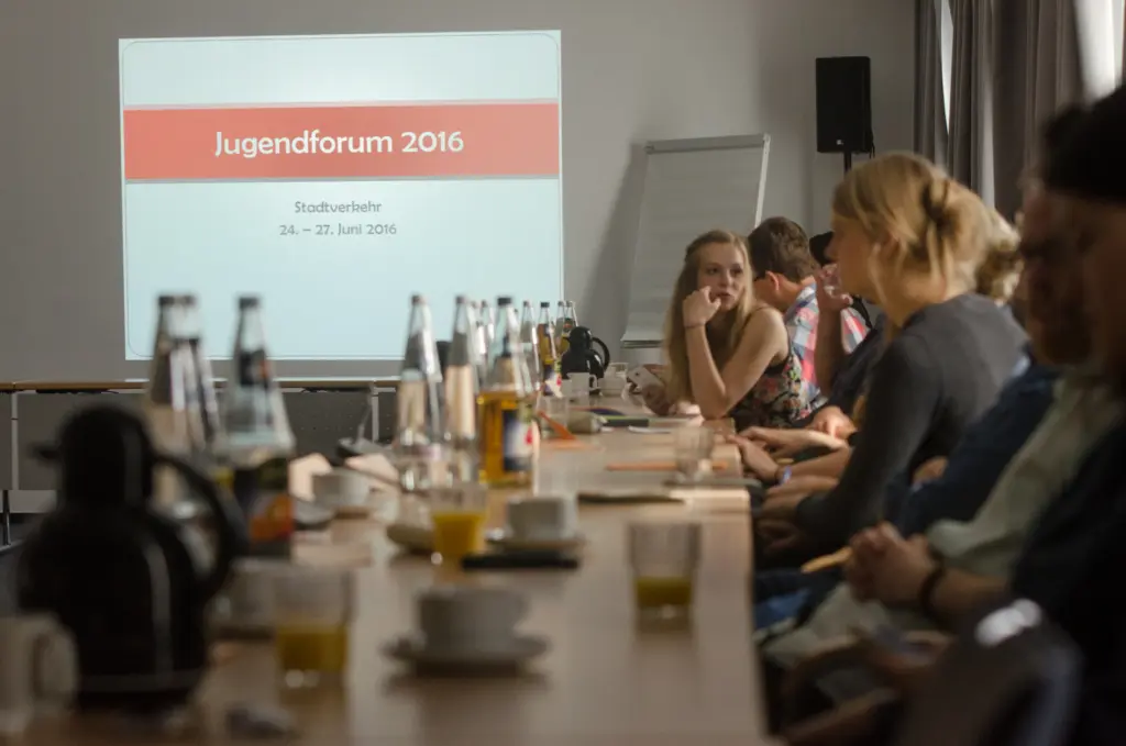 270616_Titelbild_Liveticker_JonasWalzberg