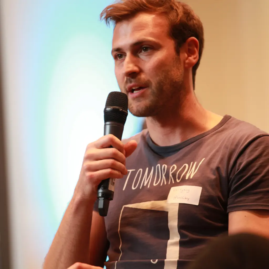 Sind unsere Politiker alles "alte Säcke"? Wolfgang Gründinger im Interview.