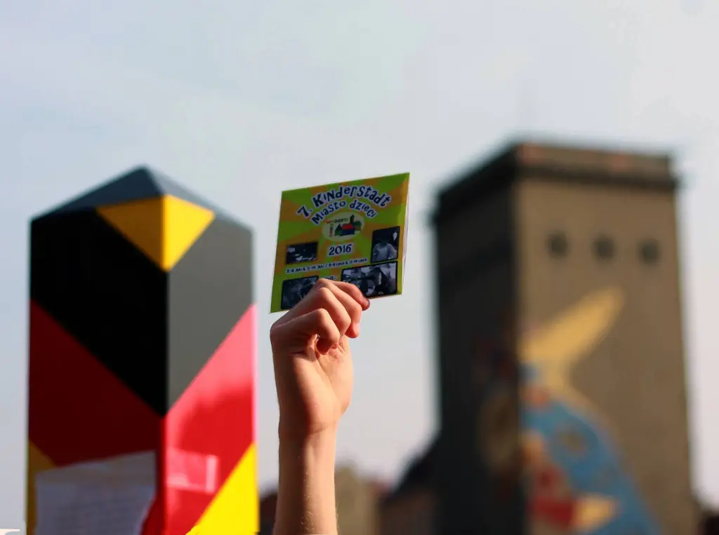 21267600_1572600259463645_1215204805_o