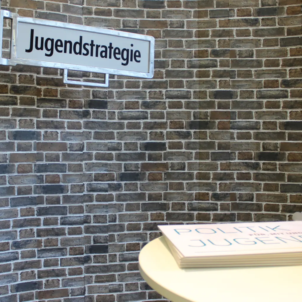 jugendstrategie_schild