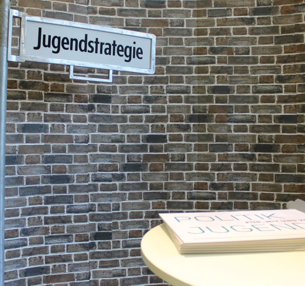 jugendstrategie_schild