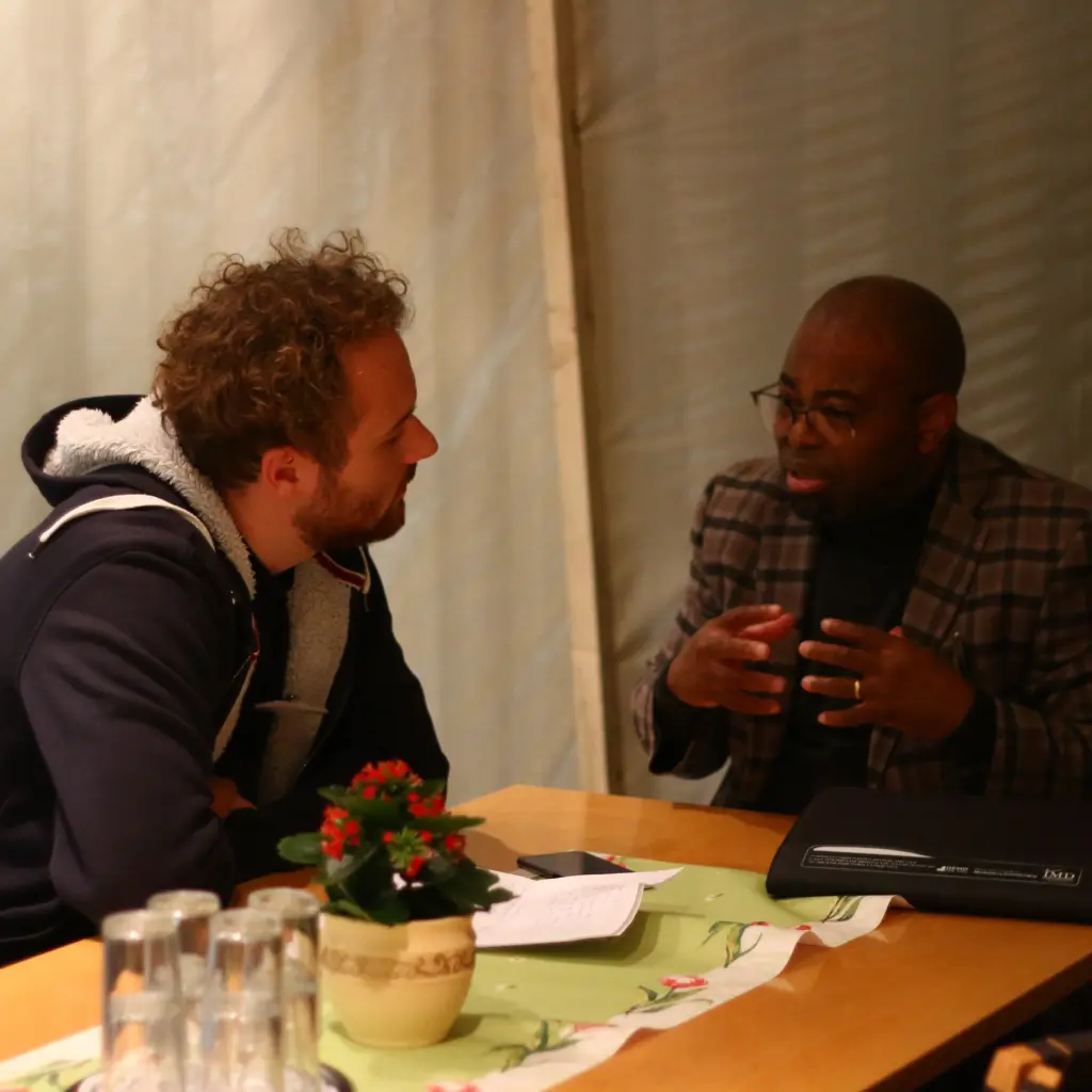 5199C568-52A3-427E-BB09-902DB37ECE71