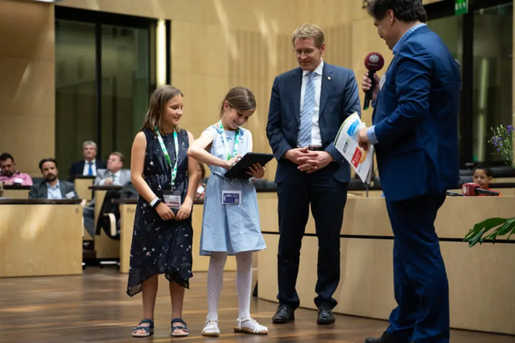 48102121966_3b911fa7d1_z