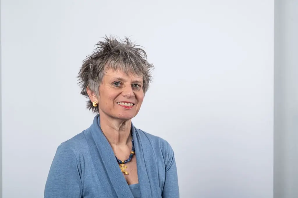 photo5462918107107536398