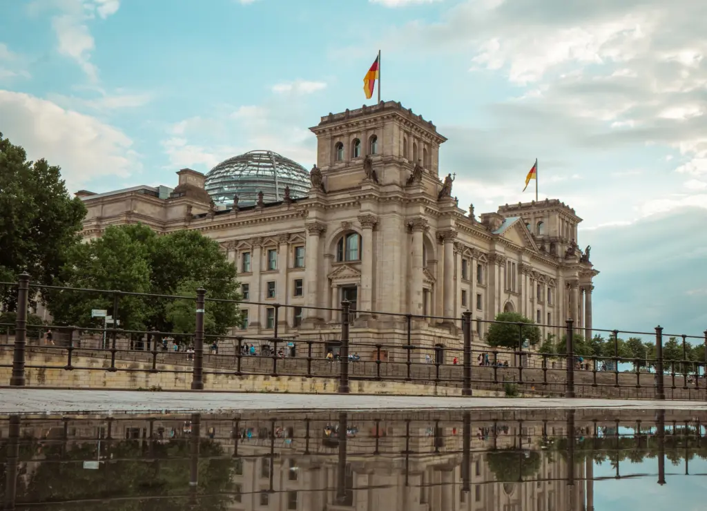 leon-seibert-dmtOsXvl8jc-unsplash