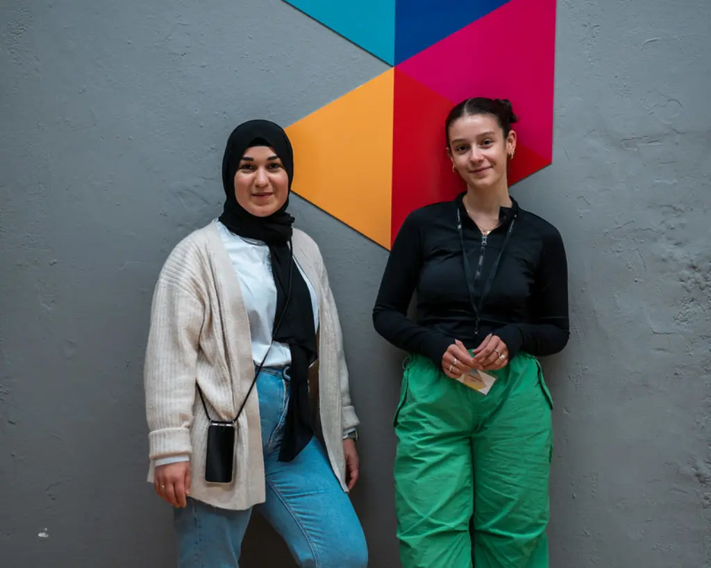 Hatice Kahraman und Dina Bogdanski von Salon5. Foto: Jugendpresse Deutschland/Saad Yaghi