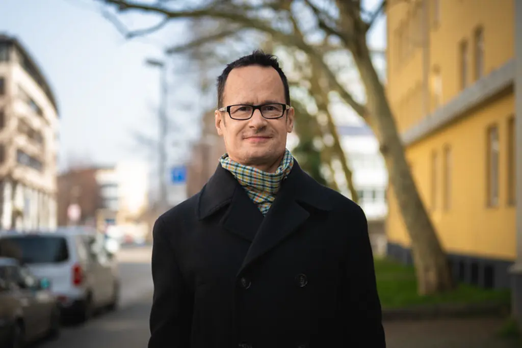 Politikwissenschaftler Prof. Dr. Patrick Bernhagen fokussiert sich auf den Forschungsbereich langfristige Wahltrends