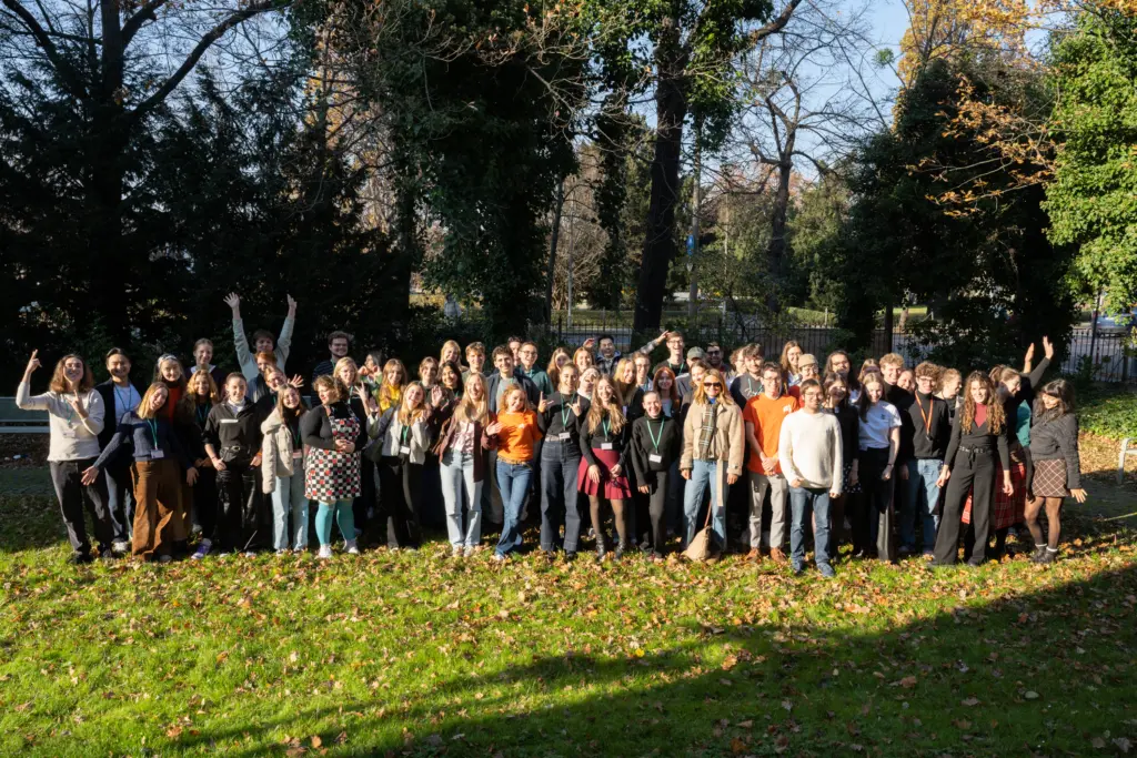 Die Teilnehmer*innen der YouMeCon | kompakt 2025.