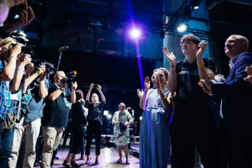 Immerhin der Applaus ist im Kasten: Die Thüringer CDU während der Verkündung der ersten Wahlprognosen.